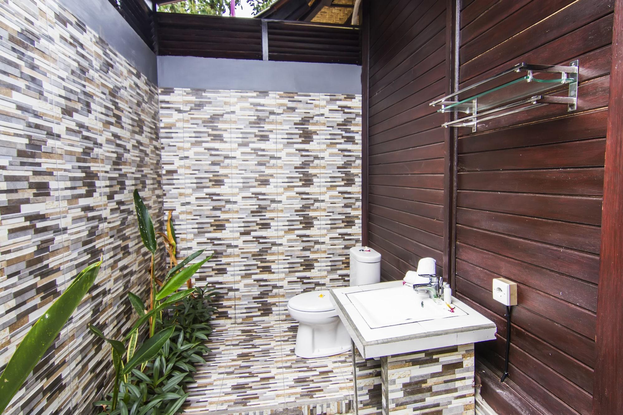 Poh Manis Lembongan Hotel Nusa Lembongan Kültér fotó